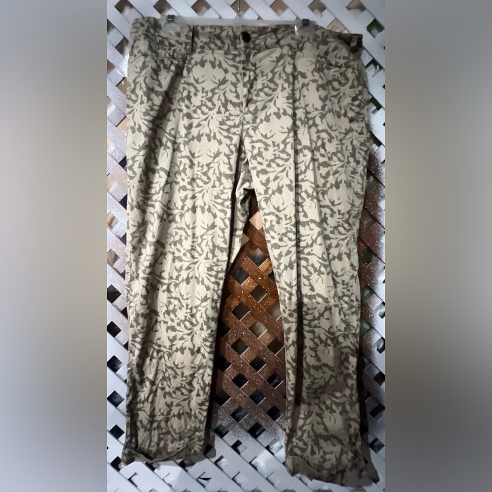 LRL Lauren Jeans Ralph Lauren Tan Leaf Cameo Pattern Capri Cuff Pants size 14